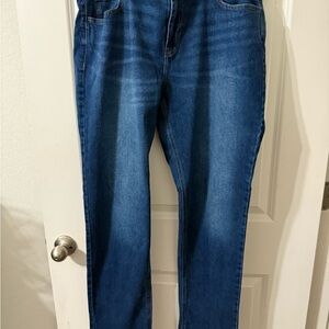 Old Navy Mid Rise Boyfriend Jeans